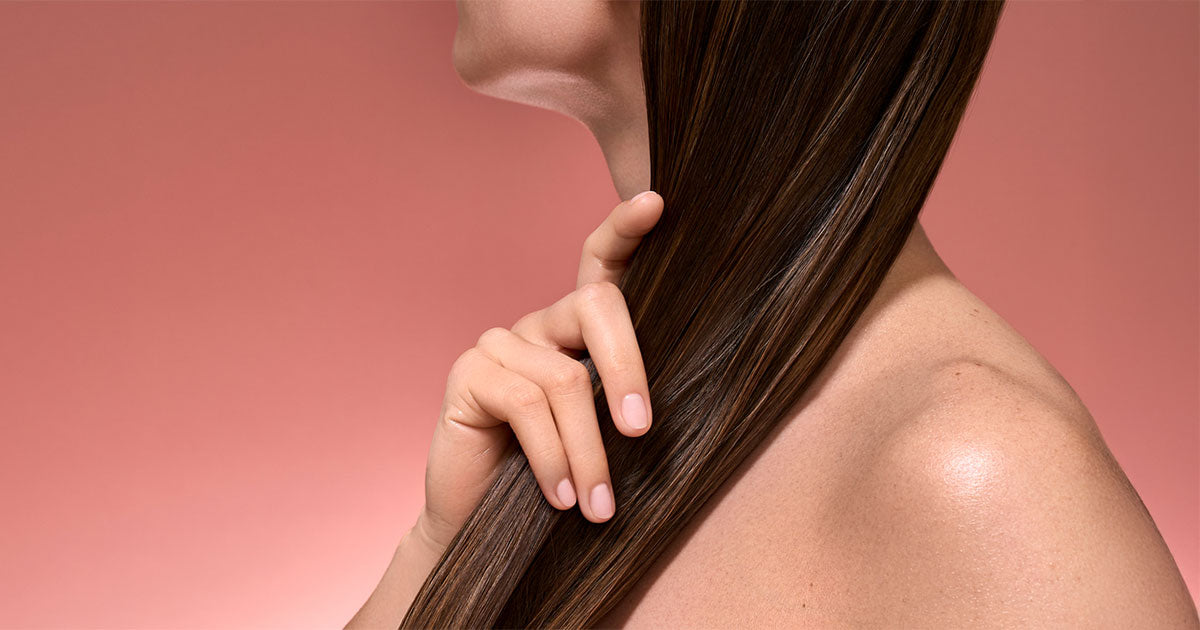 Les meilleures huiles bio pour des cheveux brillants & resplendissants !
