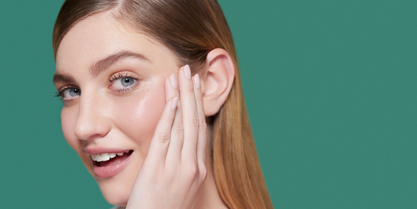 Des soins doux pour la peau grasse