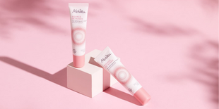 Le gel frais contour des yeux Source de Roses contre les première ridules