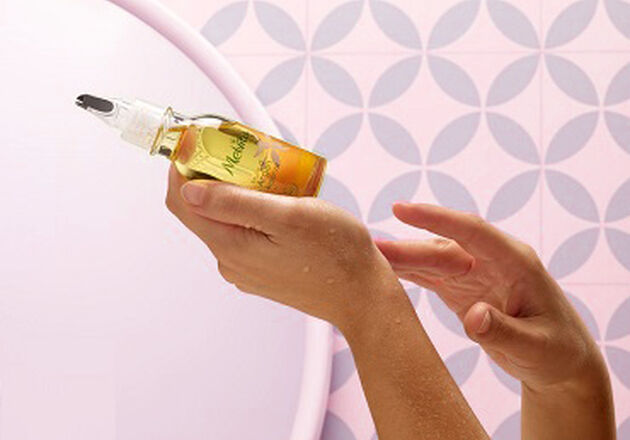 l'huile de nigelle pour purifier ou l'huile de jojoba pour r&eacute;guler la production de s&eacute;bum