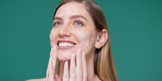 Les 3 erreurs &agrave; &eacute;viter lors du d&eacute;maquillage