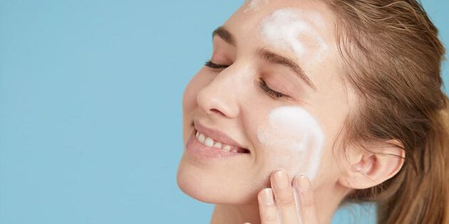 Préparer, nettoyer sa peau et exfolier les peaux mortes pour profiter pleinement du masque maison