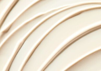 Des évolutions réelles au service de la planète : disparition des silicones et molécules synthétiques non biodégradables. Remplacés par des produits plus authentiques tels que les huiles végétales riches en vitamines et antioxydants.