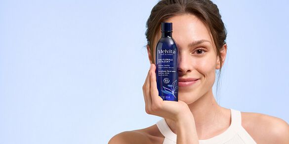 L'eau florale de bleuet bio, le soin bio coup de pouce pour estomper rides et ridules du contour de l'oeil